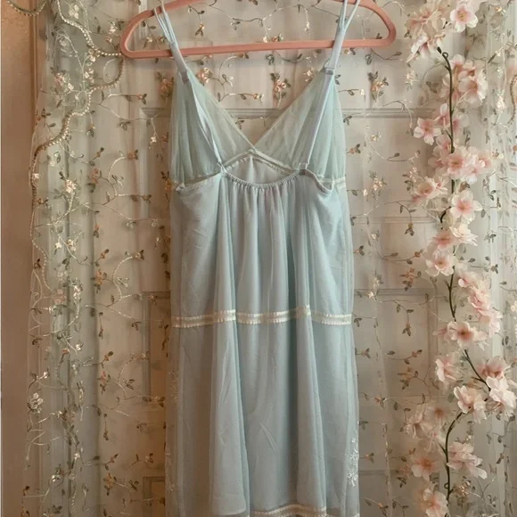 vintage oscar de la renta light blue sheer chemise - Picture 5 of 6